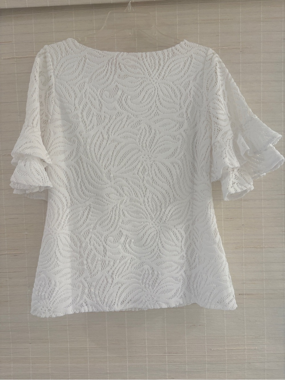 Lilly Pulitzer Women's White Lace Lula Top Blouse Medium EUC - Picture 3 of 7